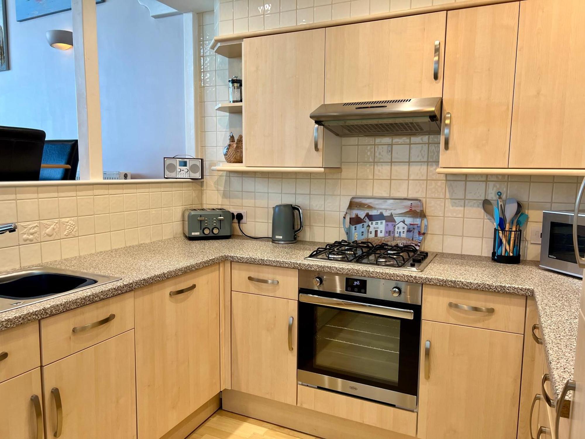 Golden Bay Village Апартаменты Вествард Хо