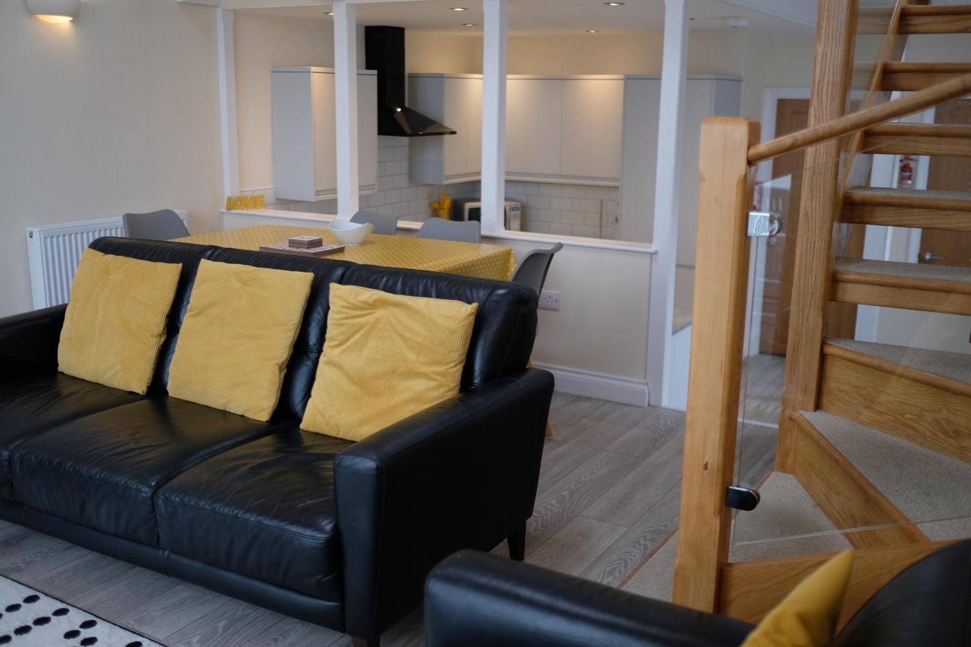 Апартаменты Golden Bay Village *